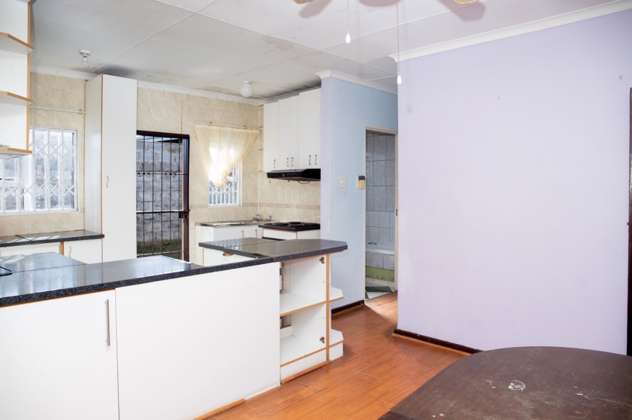 3 Bedroom Property for Sale in Sunnyridge Eastern Cape